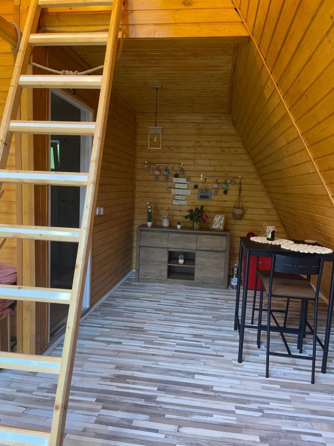 Cabane A-Frame Svinita Luaran gambar