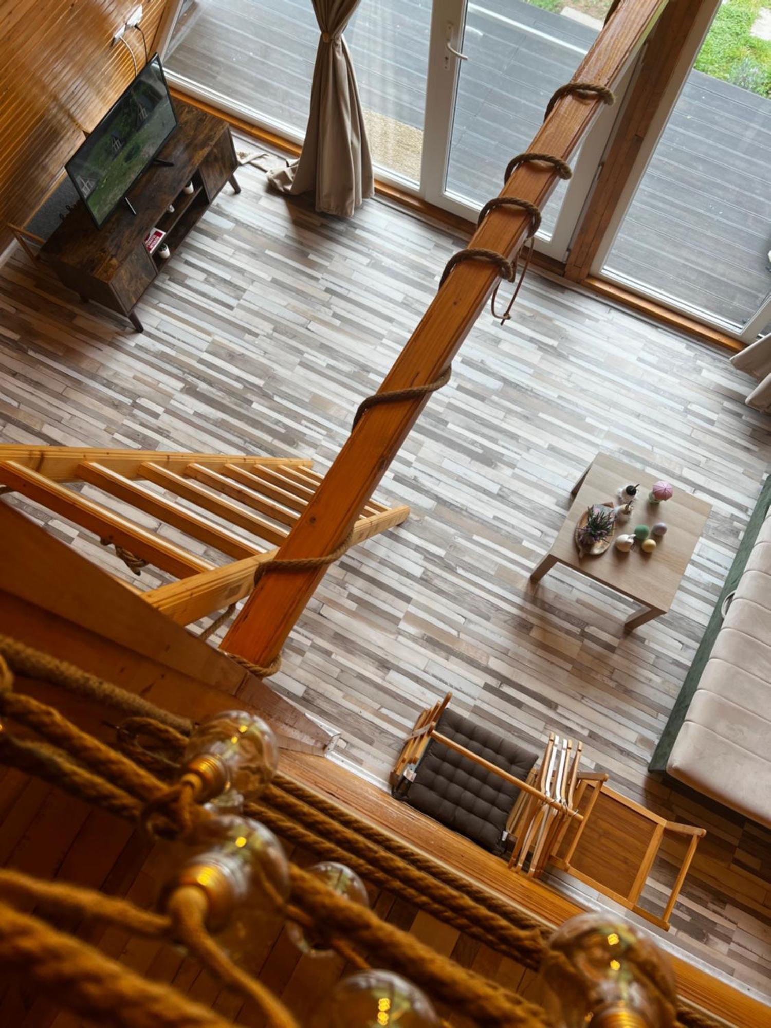 Cabane A-Frame Svinita Luaran gambar