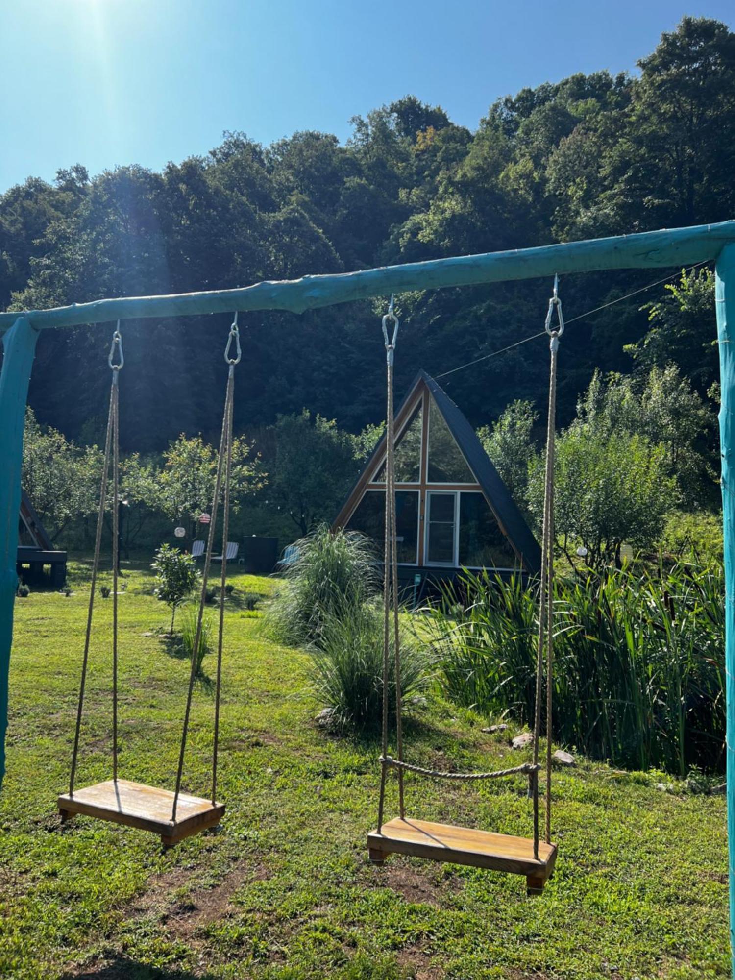 Cabane A-Frame Svinita Luaran gambar